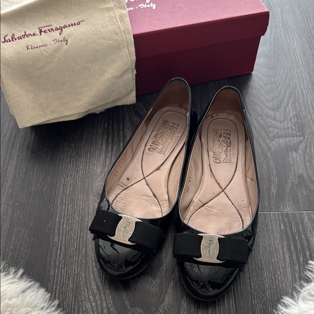 Salvatore Ferragamo Women's Black Flats